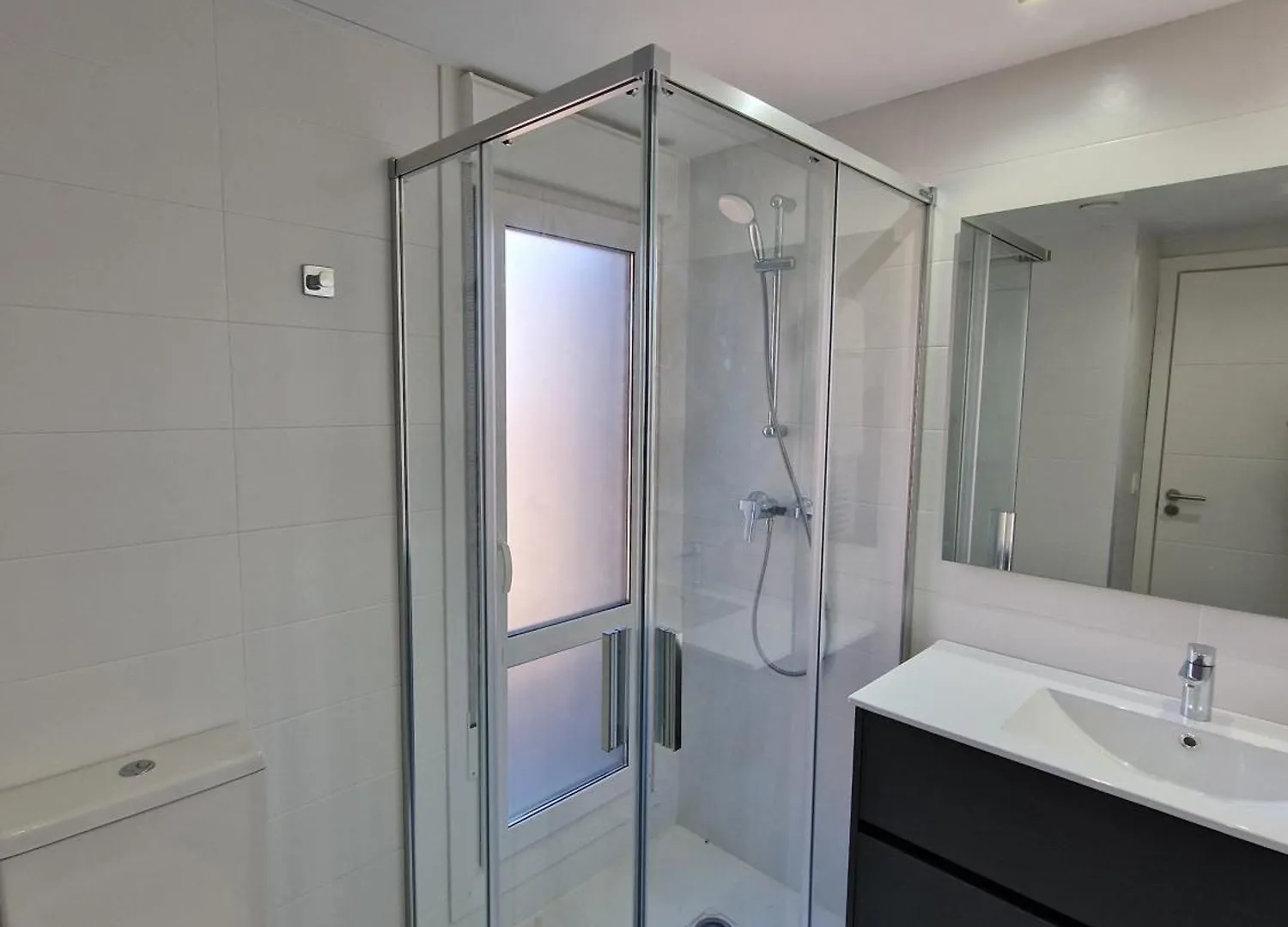 Appartamento Nuevo Duplex Con Terraza Cerca De Playa Y Metro Con Parking Privado Urduliz 0*,  Spagna
