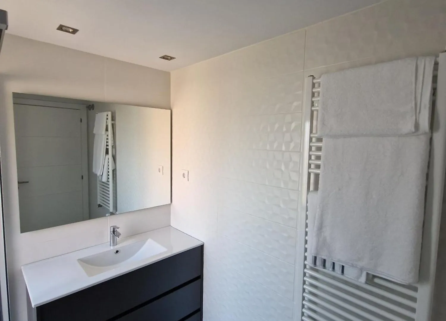 Appartamento Nuevo Duplex Con Terraza Cerca De Playa Y Metro Con Parking Privado Urduliz